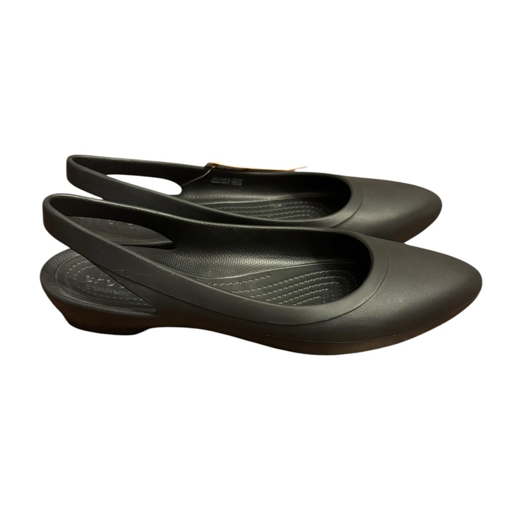 NWT Crocs. Women’s , black eve sling back size 9 shoe